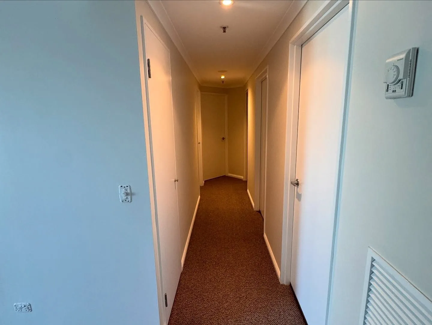 Riverside apartment interior, Kangaroo Point, photo 1