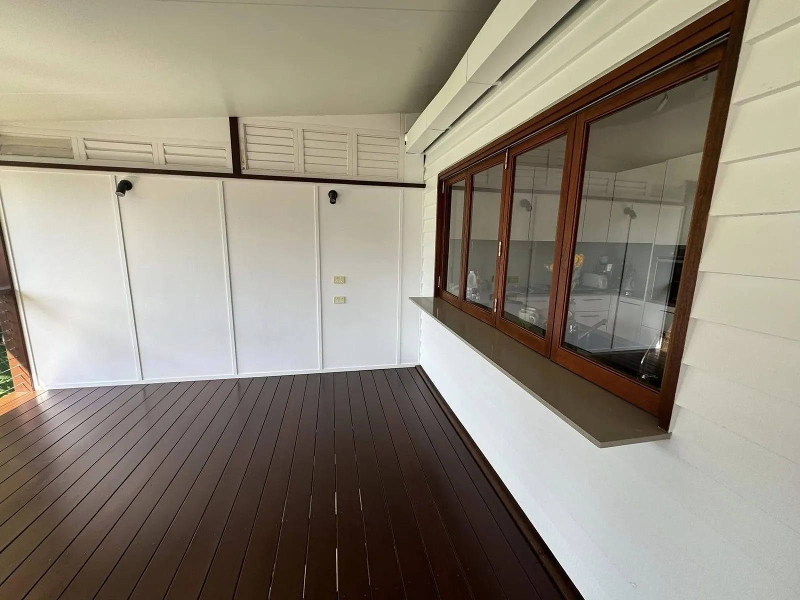 Extension painting and timber oiling, West End, photo 2