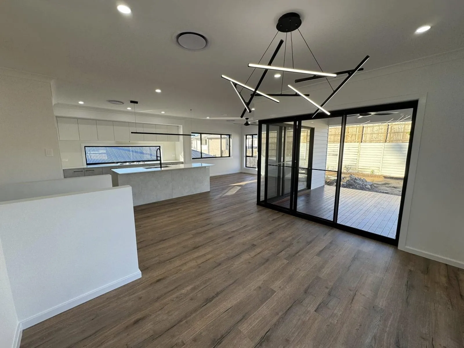 New build, inside and out, Spring Mountain, photo 2