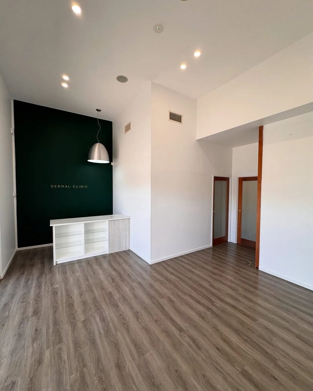 Beauty salon repaint