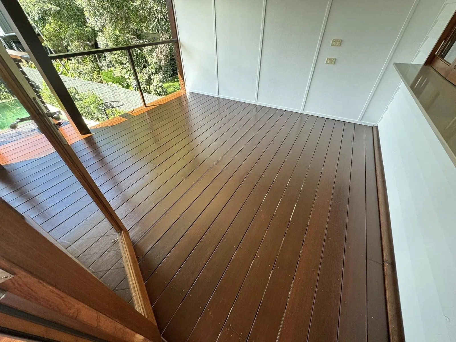 Extension painting and timber oiling, West End, photo 3