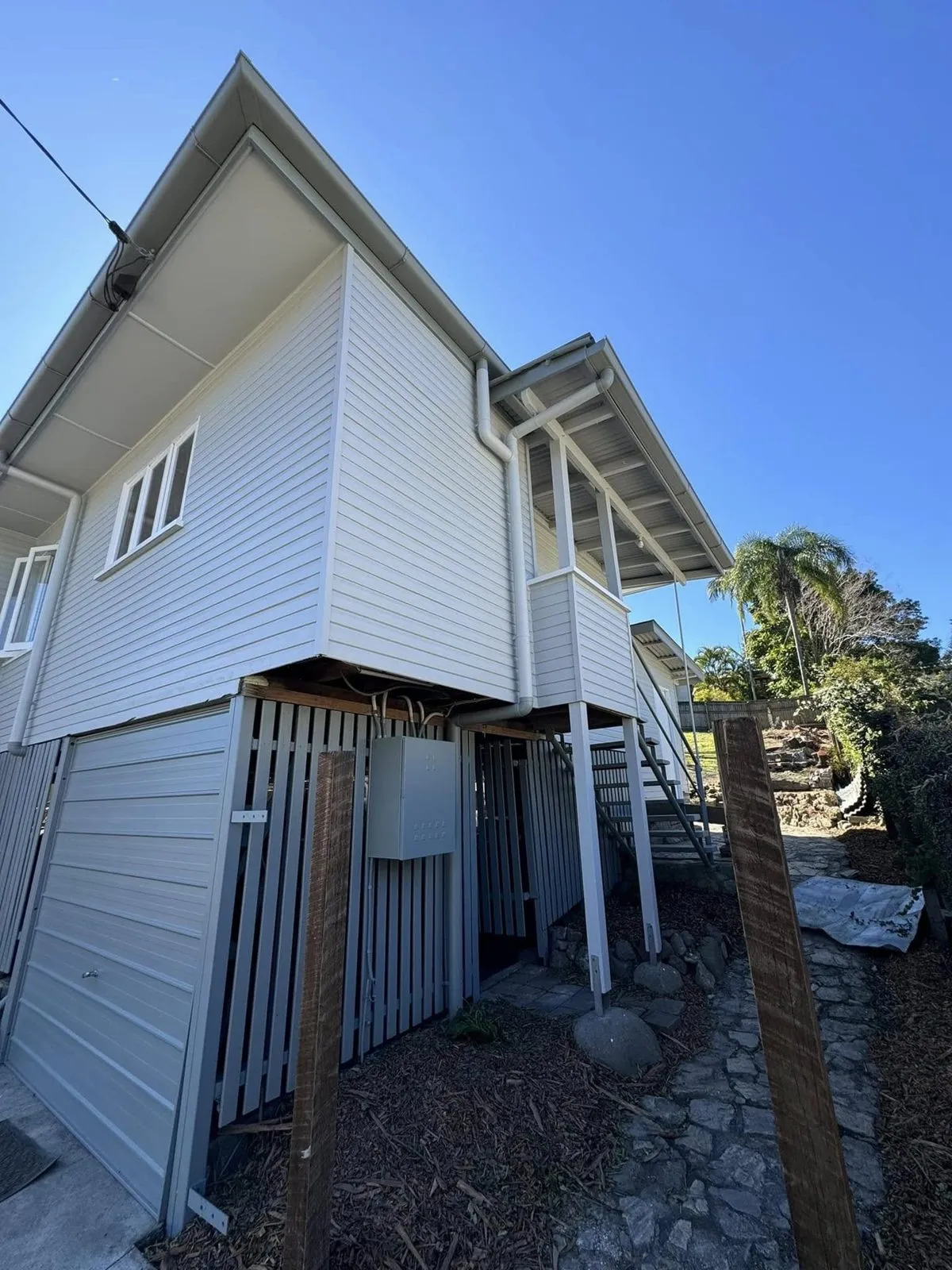 Weatherboard house exterior, photo 3