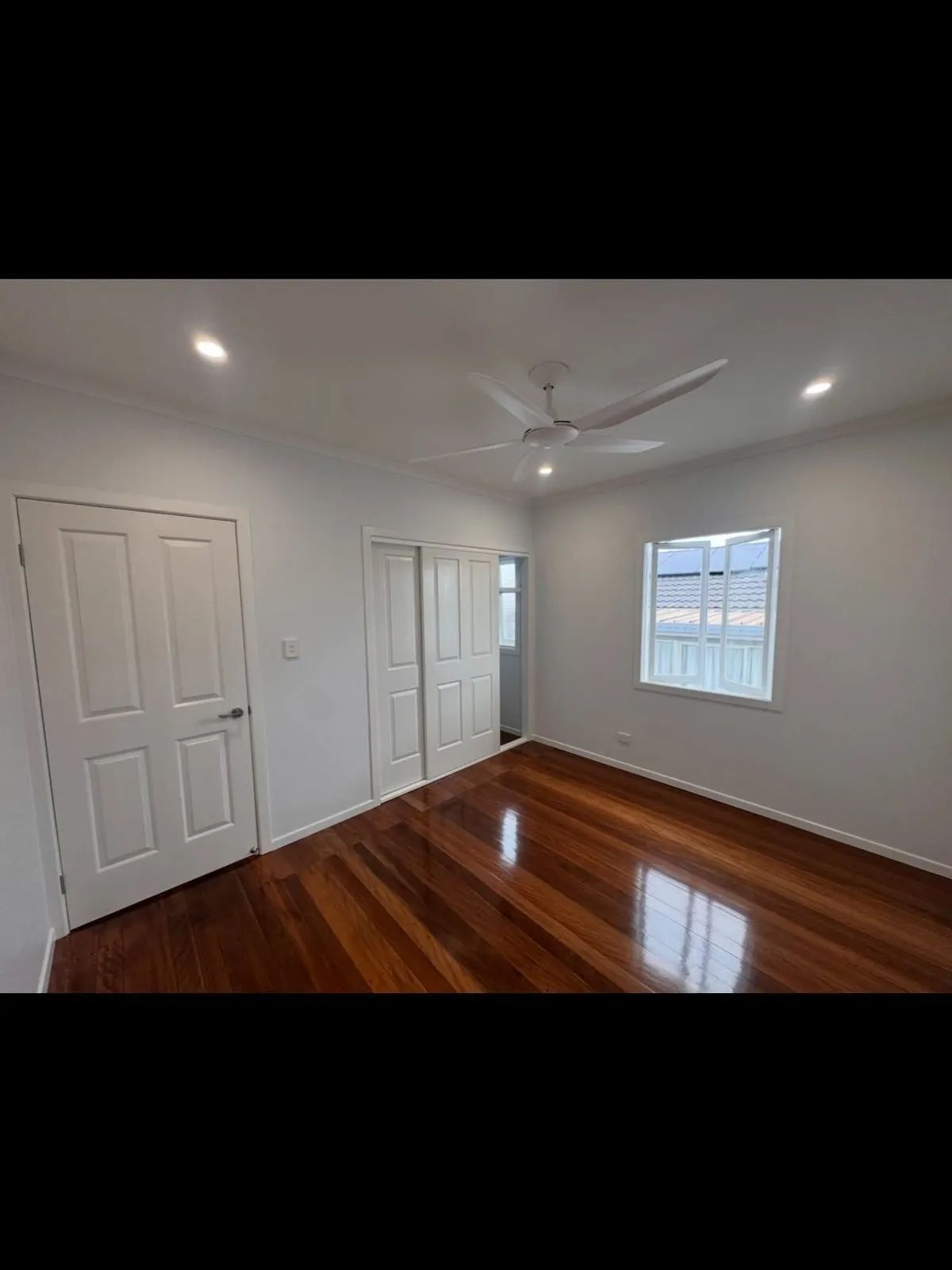 Upper-level renovation interior, photo 3