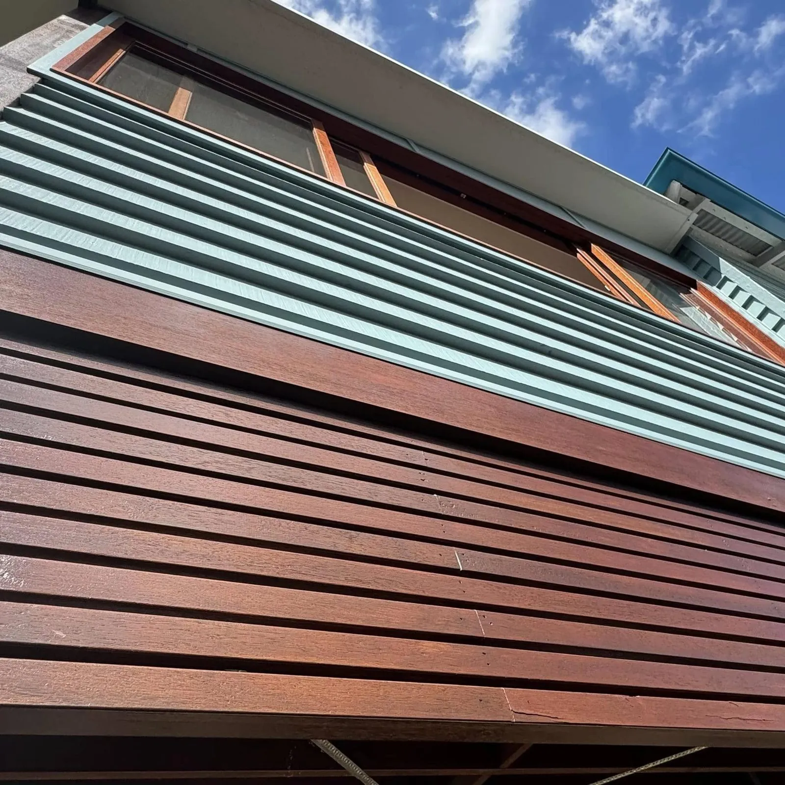 Extension painting and timber oiling, West End, photo 4