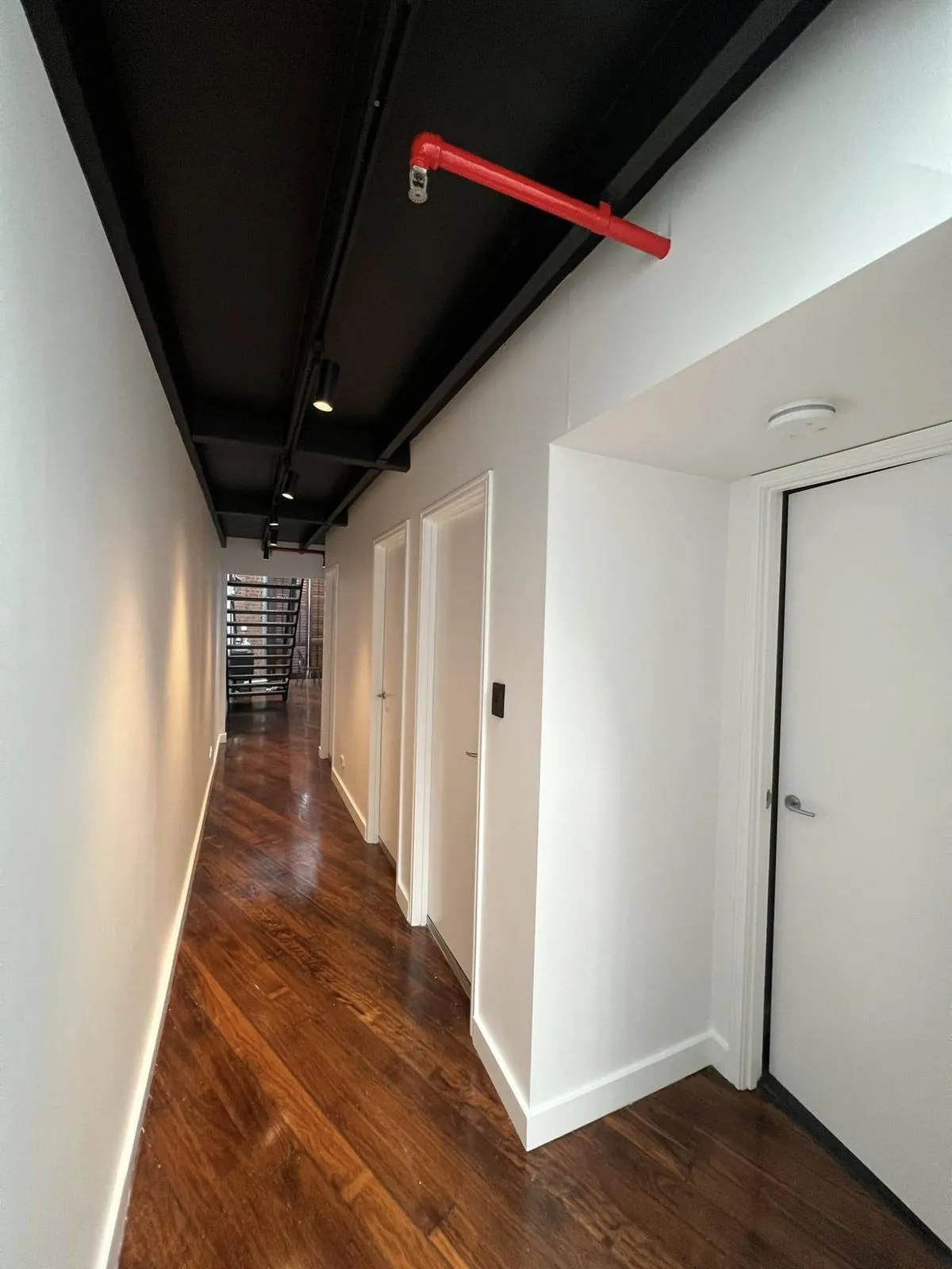 Heritage warehouse apartment with 6m ceilings, photo 5