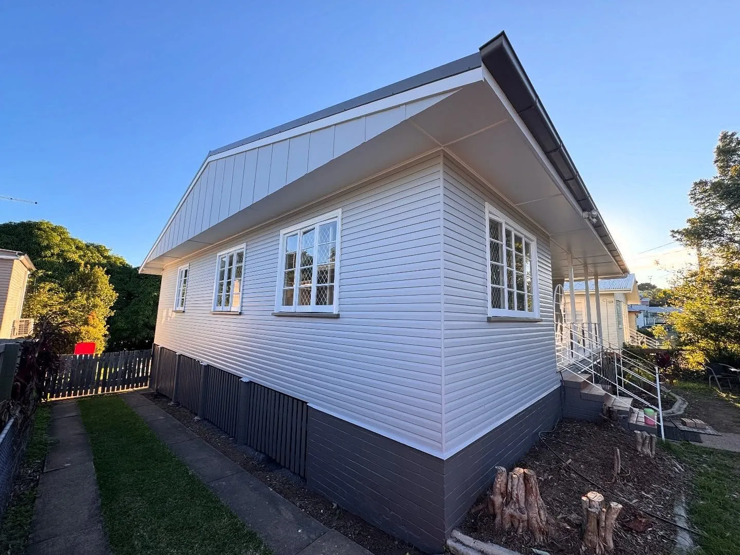 Post-war weatherboard exterior restoration, Annerley, photo 5