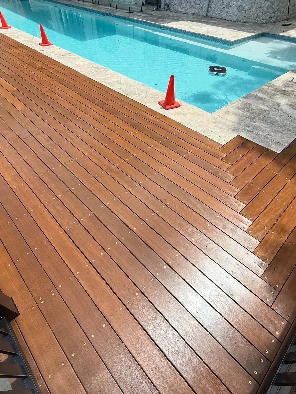 Hardwood pool deck oiling, Chapel Hill, photo 5