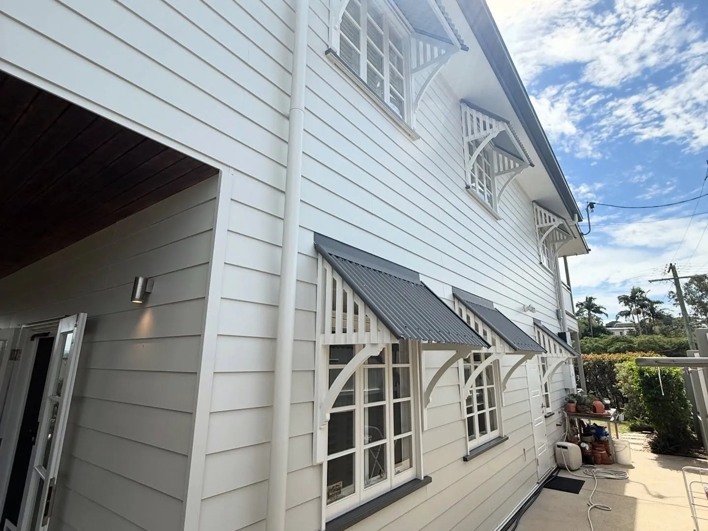Queenslander exterior repaint, Stafford, photo 5