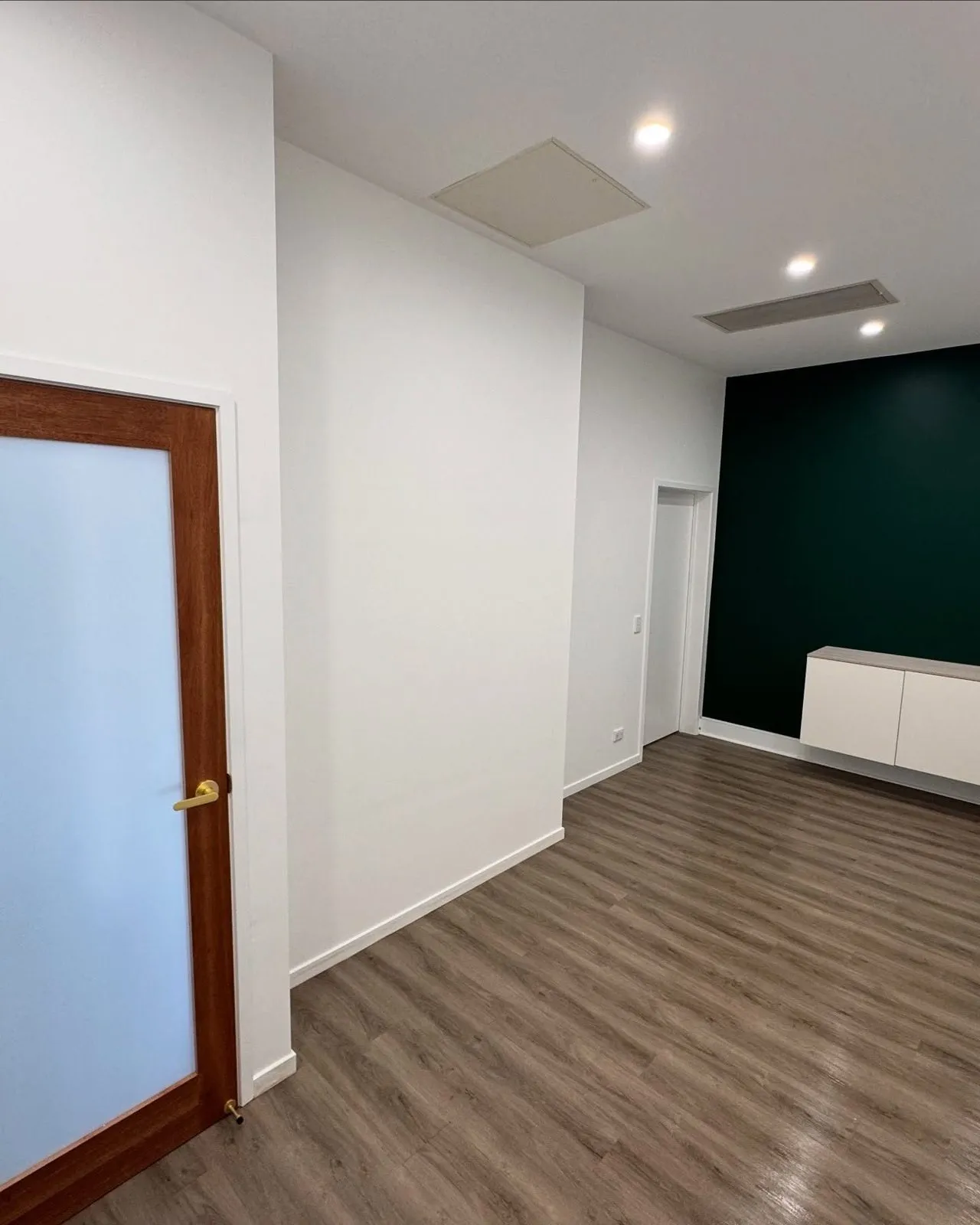 Beauty salon repaint, photo 5