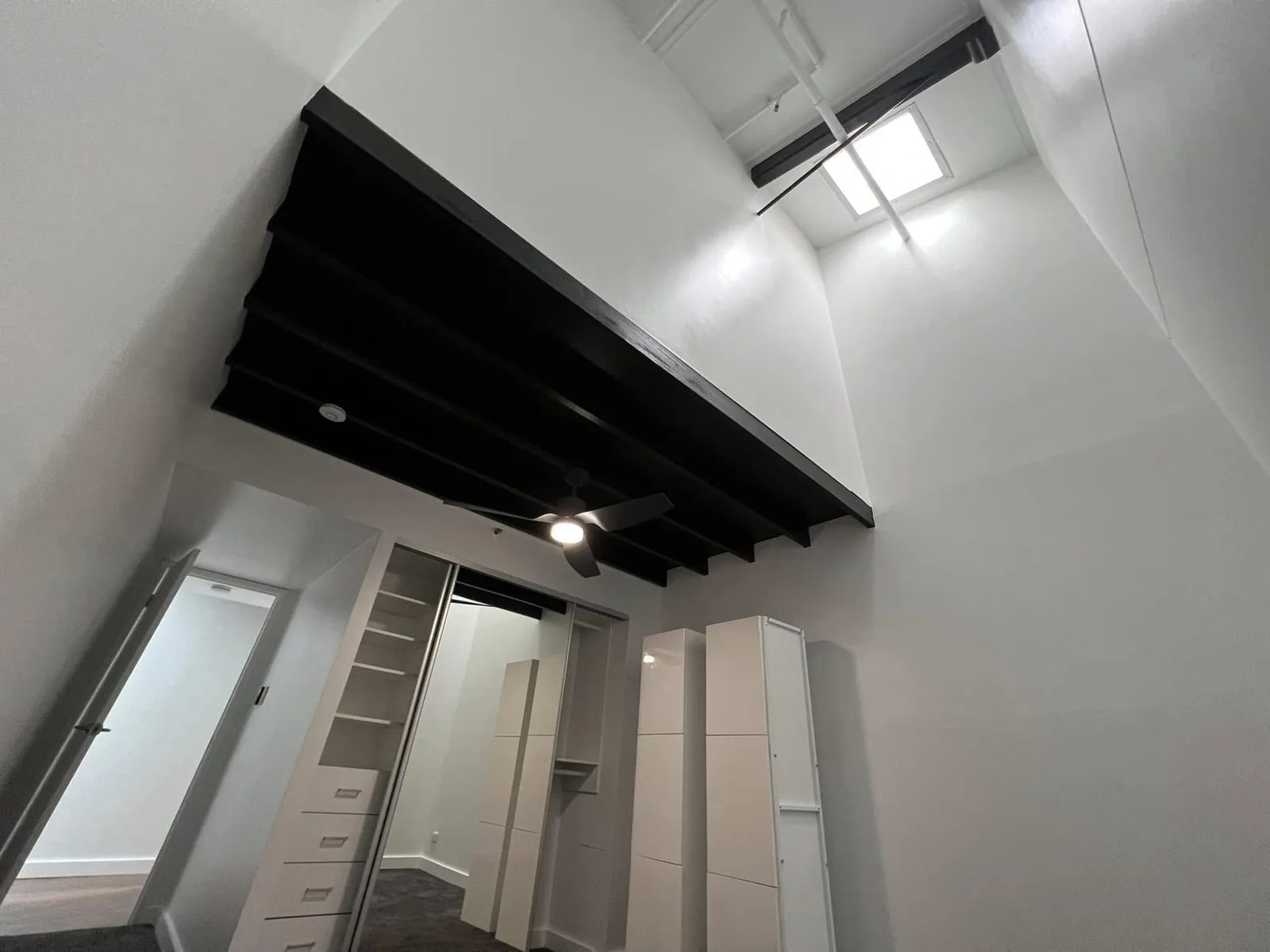 Heritage warehouse apartment with 6m ceilings, photo 6
