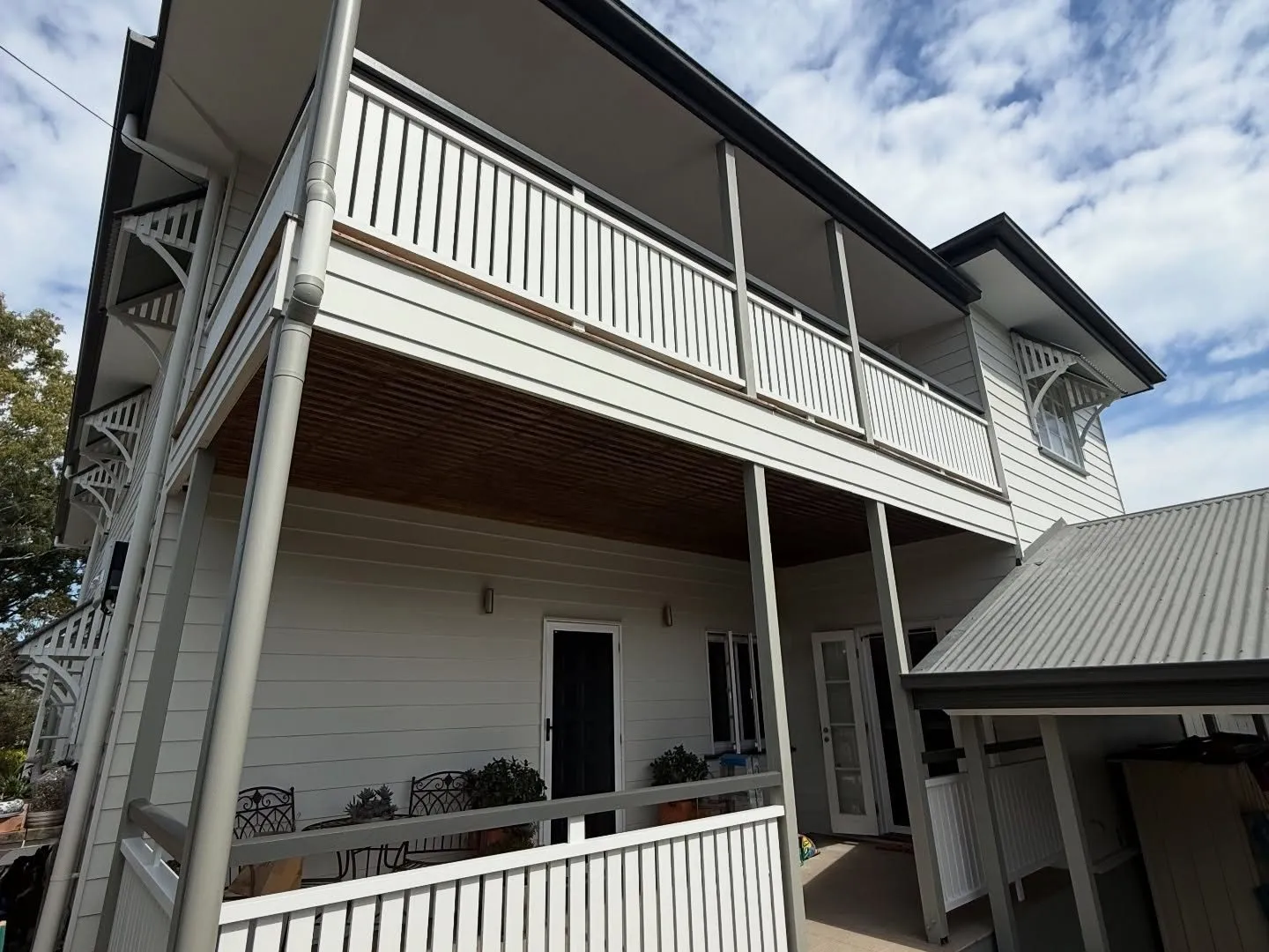 Queenslander exterior repaint, Stafford, photo 6