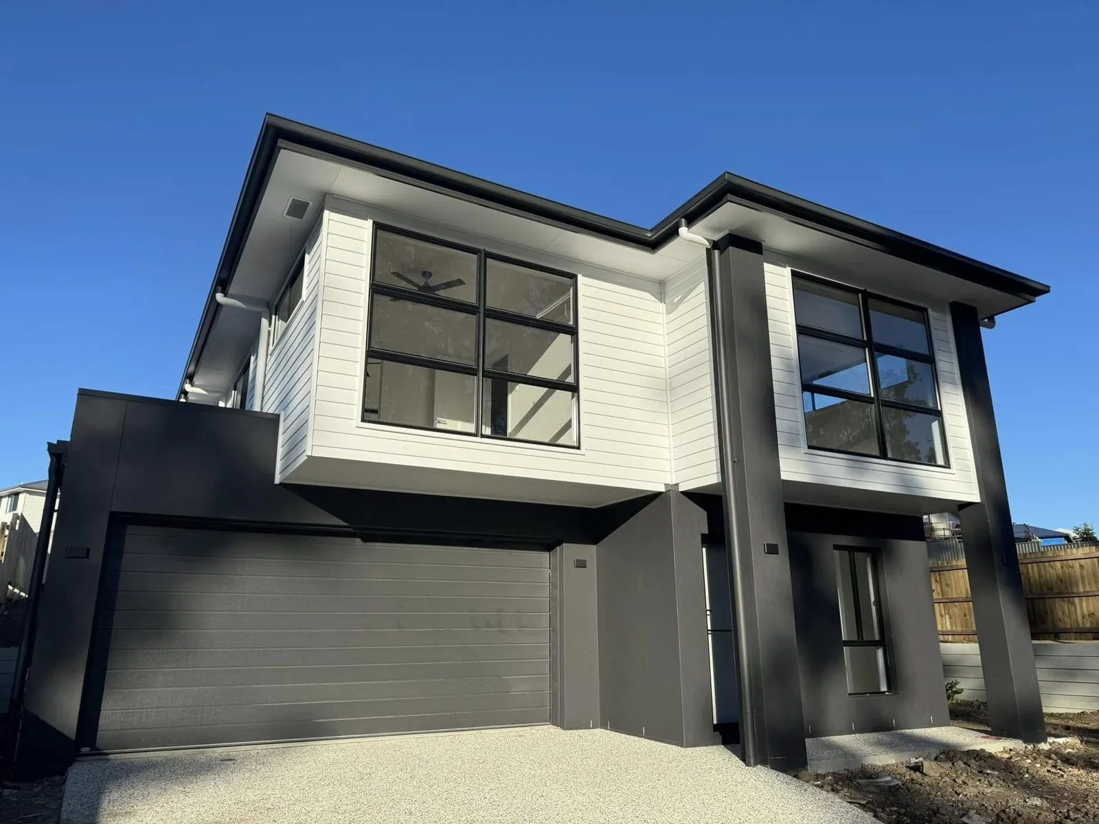 New build, inside and out, Spring Mountain, photo 10